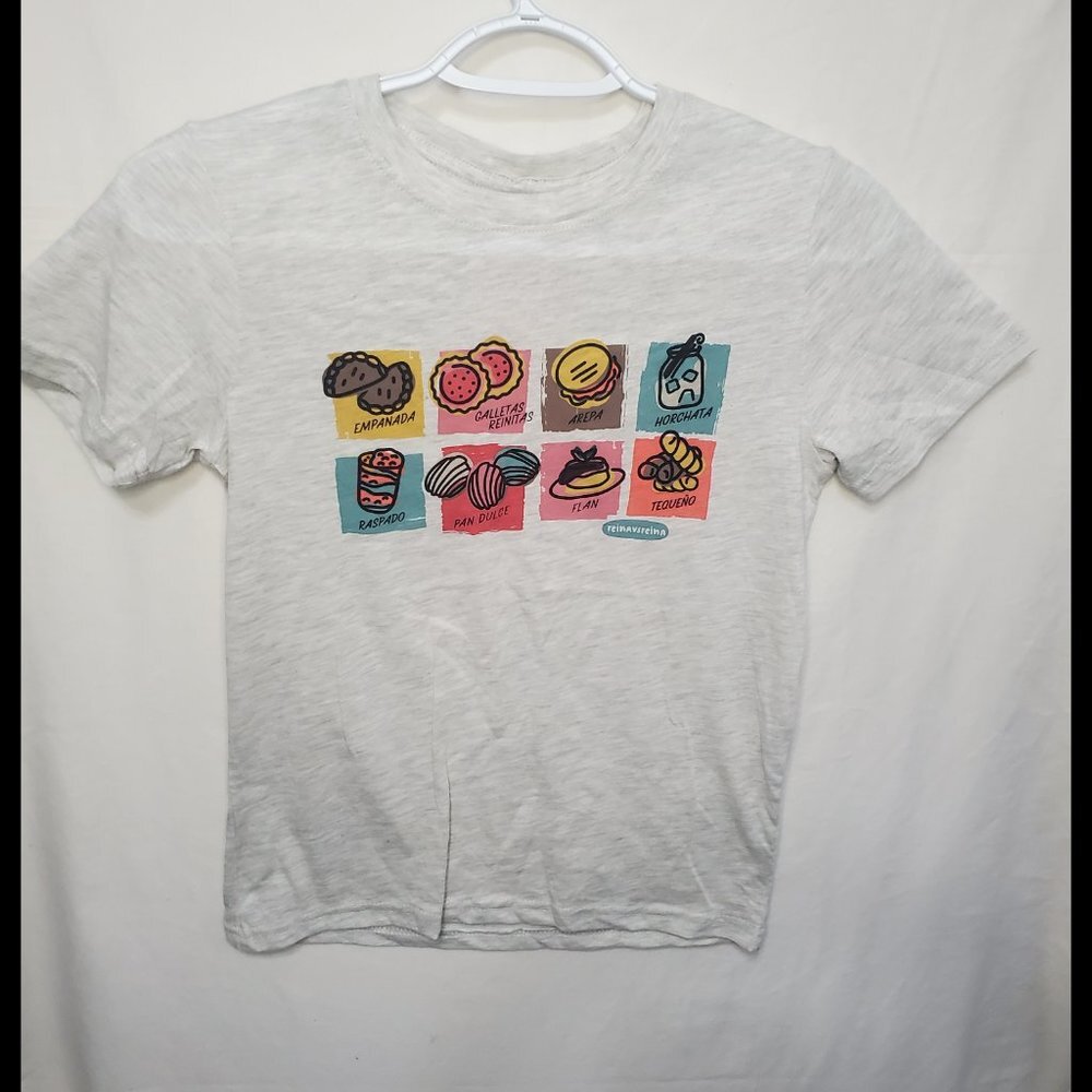 NWT Reinavsreina Latino Heritage Month Gray Kids T-Shirt Size Medium Unisex